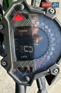 Спортбайк Kawasaki ZR 2017 в 