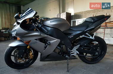Спортбайк Kawasaki ZX 10R 2005 в Запоріжжі