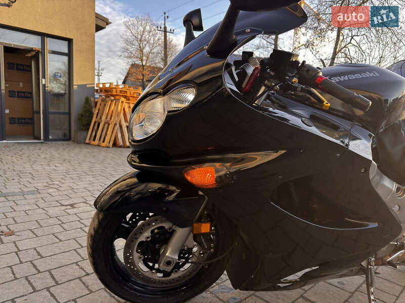 Спортбайк Kawasaki ZX 12R 2002 в Ивано-Франковске фото 33 Спортбайк Kawasaki ZX 12R 2002 в Ивано-Франковске