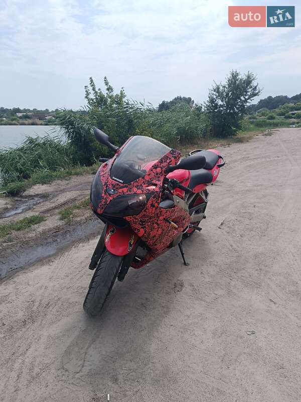 Спортбайк Kawasaki ZX 6R 636 2002 в Кагарлыке фото 4 Спортбайк Kawasaki ZX 6R 636 2002 в Кагарлыке