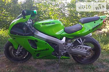 Спортбайк Kawasaki ZX 7R 2003 в Виннице