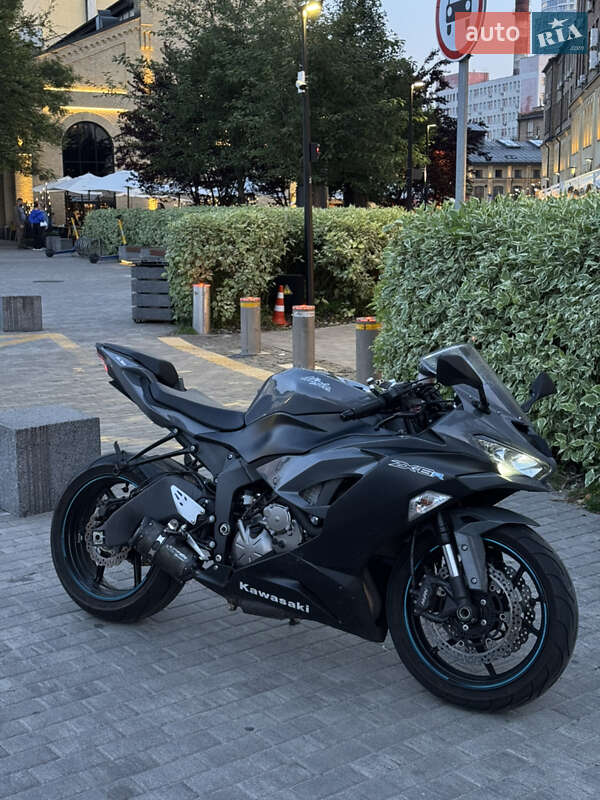 Спортбайк Kawasaki ZX 2018 в Киеве