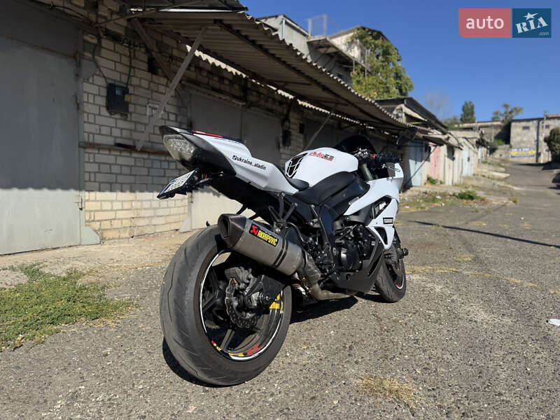 Спортбайк Kawasaki ZX 2011 в Николаеве