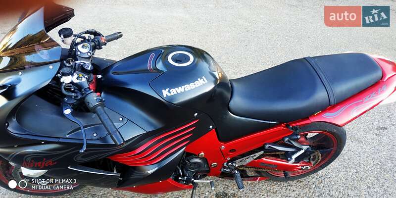 Мотоцикл Спорт-туризм Kawasaki ZZR 1400 2007 в Глыбокой