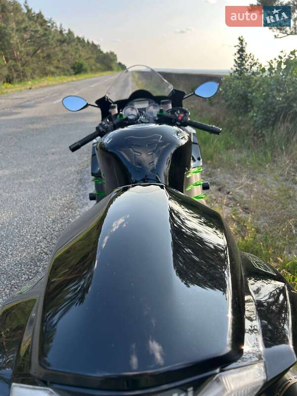Спортбайк Kawasaki ZZR 1400 2016 в Киеве