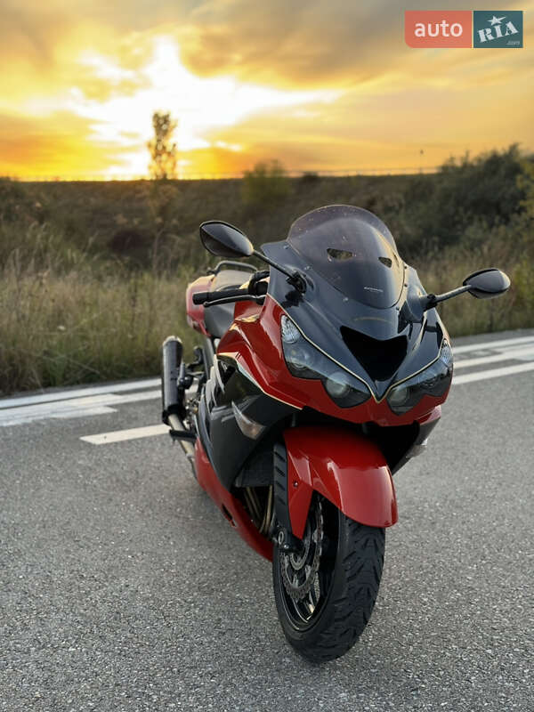 Мотоцикл Спорт-туризм Kawasaki ZZR 1400 2017 в Тернополе
