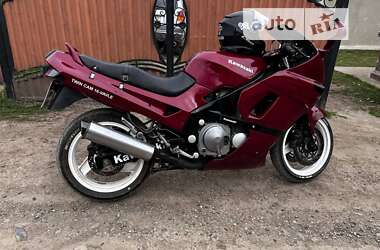 Спортбайк Kawasaki ZZR 400 1992 в 