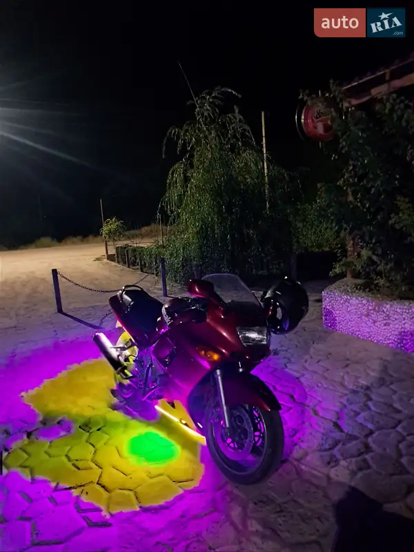 Kawasaki ZZR 400 2001