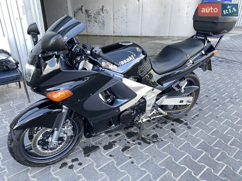 Мотоцикл Спорт-туризм Kawasaki ZZR 400 2000 в Тернополе