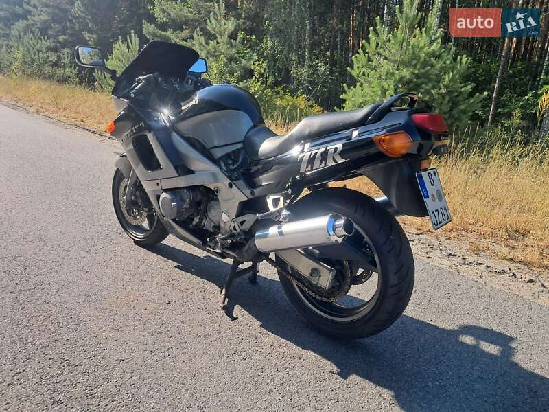 Мотоцикл Спорт-туризм Kawasaki ZZR 600 1999 в Житомире фото 18 Мотоцикл Спорт-туризм Kawasaki ZZR 600 1999 в Житомире