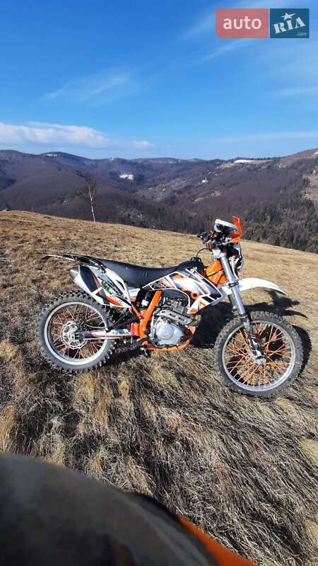 Мотоцикл Кросс Kayo T2 2019 в Косове