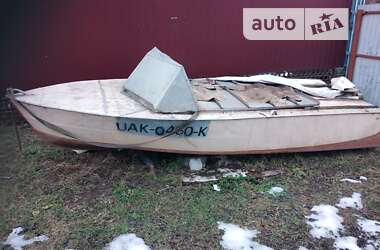 Лодка Казанка 1 1965 в Чернигове