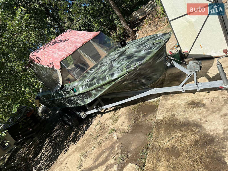 Човен Казанка 5М2 2010 в Ржищеві