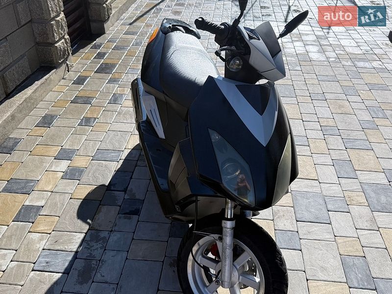 Мопеды Keeway Matrix 2007 в Остроге