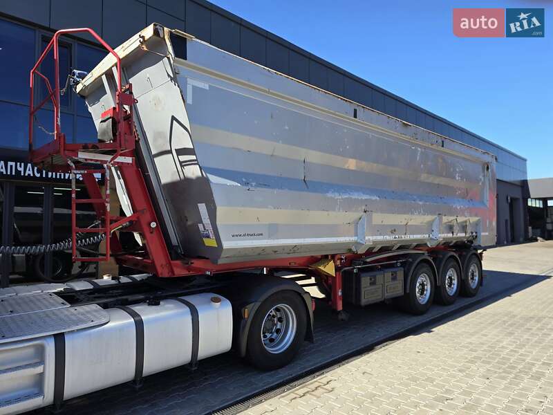 Самоскид причіп Kempf SKM 2015 в Рівному