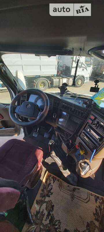 Тягач Kenworth T2000 2001 в Виннице
