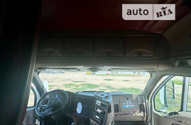Тягач Kenworth T2000 2003 в 