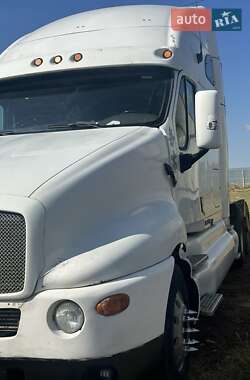 Тягач Kenworth T2000 2003 в 