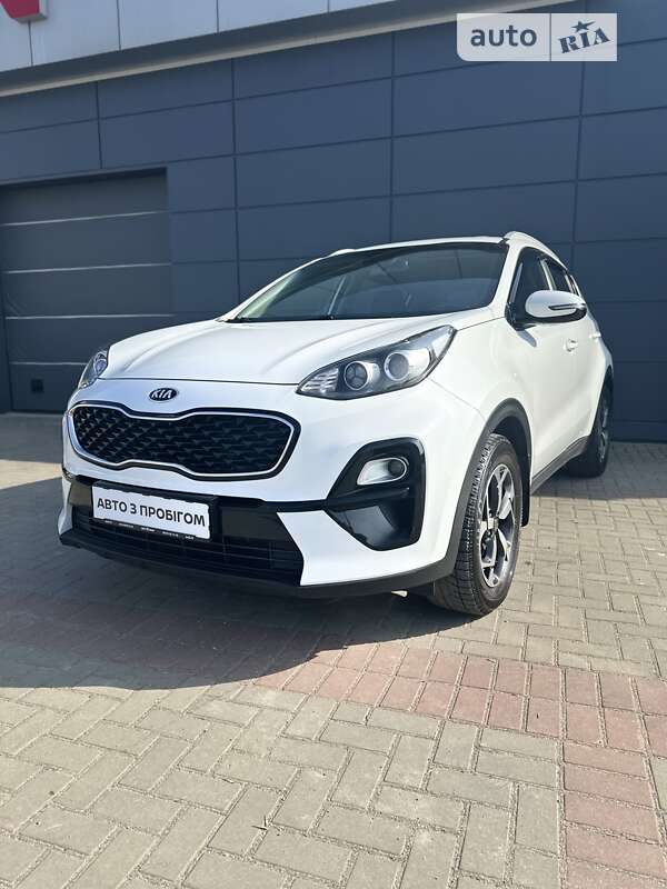 Контакты KIA на Волоколамском шоссе