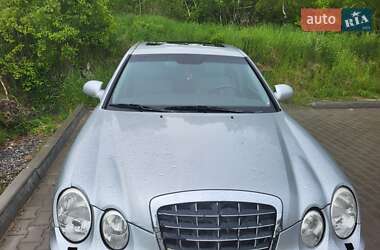 Седан Kia Amanti 2005 в Львове