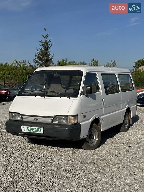 Kia Besta 1998