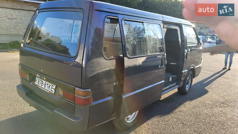 Мінівен Kia Besta 1998 в Києві