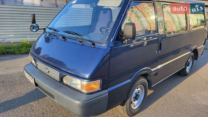 Мінівен Kia Besta 1998 в Києві