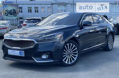 Седан Kia Cadenza 2017 в Киеве