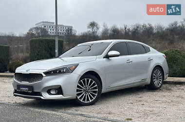 Седан Kia Cadenza 2017 в Дніпрі