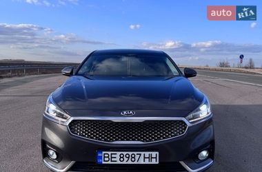 Седан Kia Cadenza 2017 в Кривом Озере