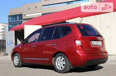 Минивэн Kia Carens 2008 в Киеве