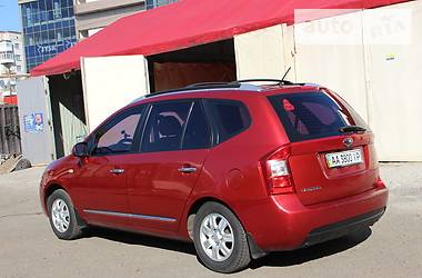 Минивэн Kia Carens 2008 в Киеве