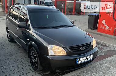 Универсал Kia Carens 2004 в Новояворовске