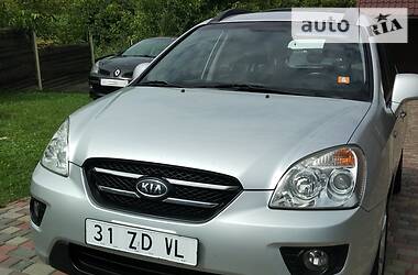 Универсал Kia Carens 2008 в Ровно