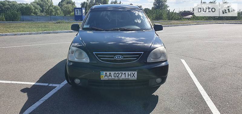 Минивэн Kia Carens 2005 в Киеве