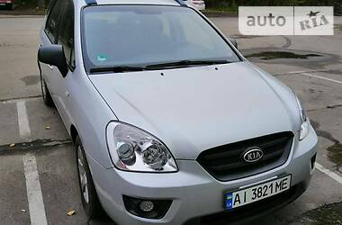 Минивэн Kia Carens 2008 в Киеве