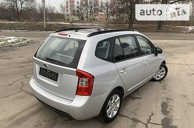 Минивэн Kia Carens 2008 в Харькове