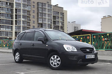 Минивэн Kia Carens 2007 в Киеве