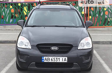 Минивэн Kia Carens 2007 в Киеве