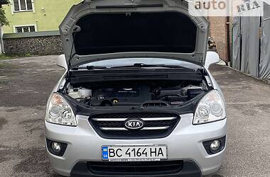 Минивэн Kia Carens 2008 в Львове