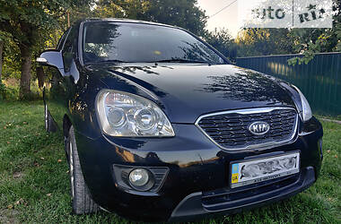 Минивэн Kia Carens 2011 в Киеве