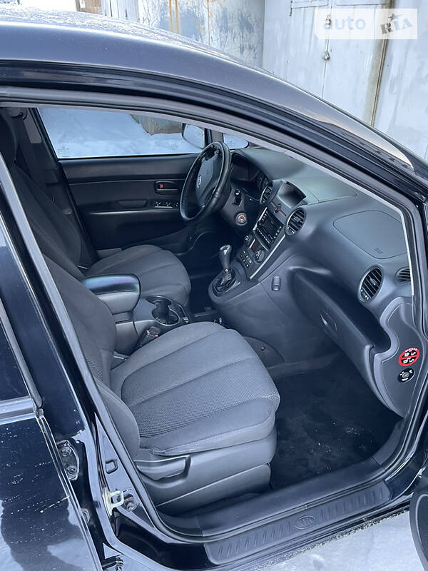 Мінівен Kia Carens 2007 в Дрогобичі
