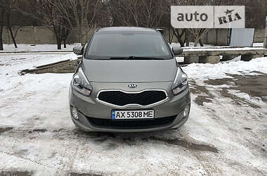 Универсал Kia Carens 2016 в Полтаве