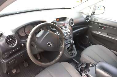 Минивэн Kia Carens 2006 в 