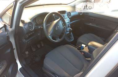 Минивэн Kia Carens 2006 в 