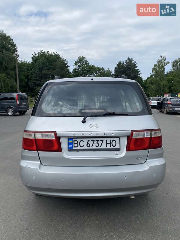 Минивэн Kia Carens 2003 в Новояворовске фото 5 Минивэн Kia Carens 2003 в Новояворовске