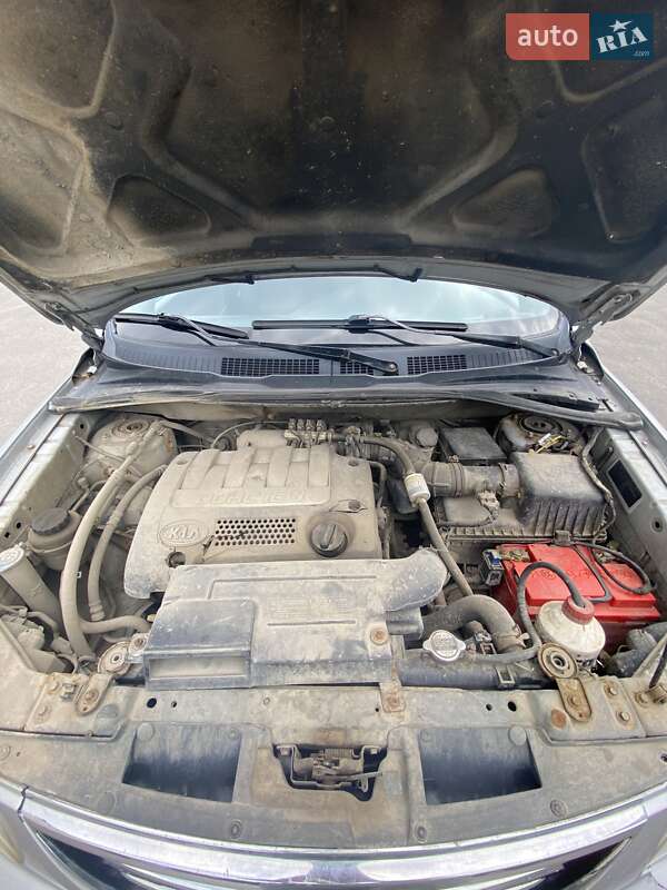 Минивэн Kia Carens 2003 в Новояворовске фото 31 Минивэн Kia Carens 2003 в Новояворовске