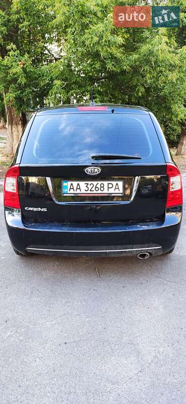 Мінівен Kia Carens 2007 в Києві