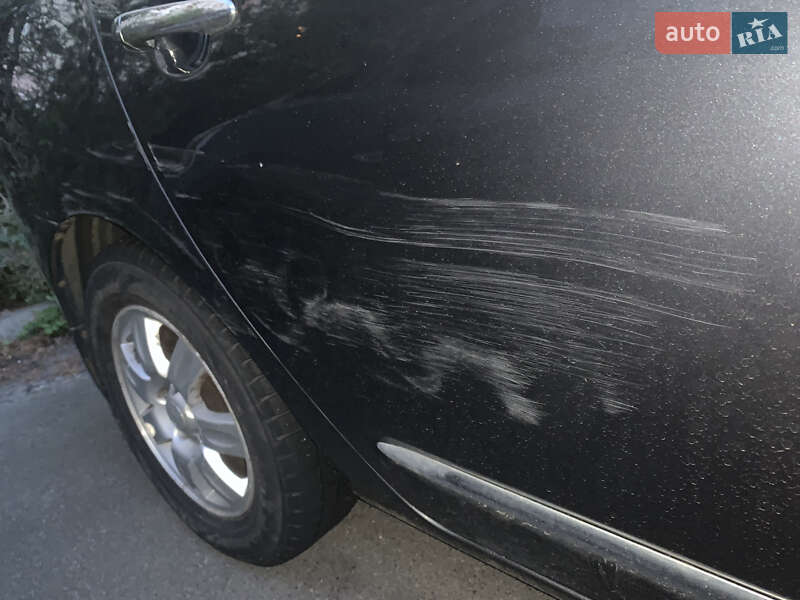 Мінівен Kia Carens 2008 в Києві фото 25 Мінівен Kia Carens 2008 в Києві