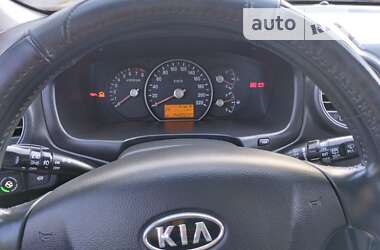 Минивэн Kia Carens 2008 в 